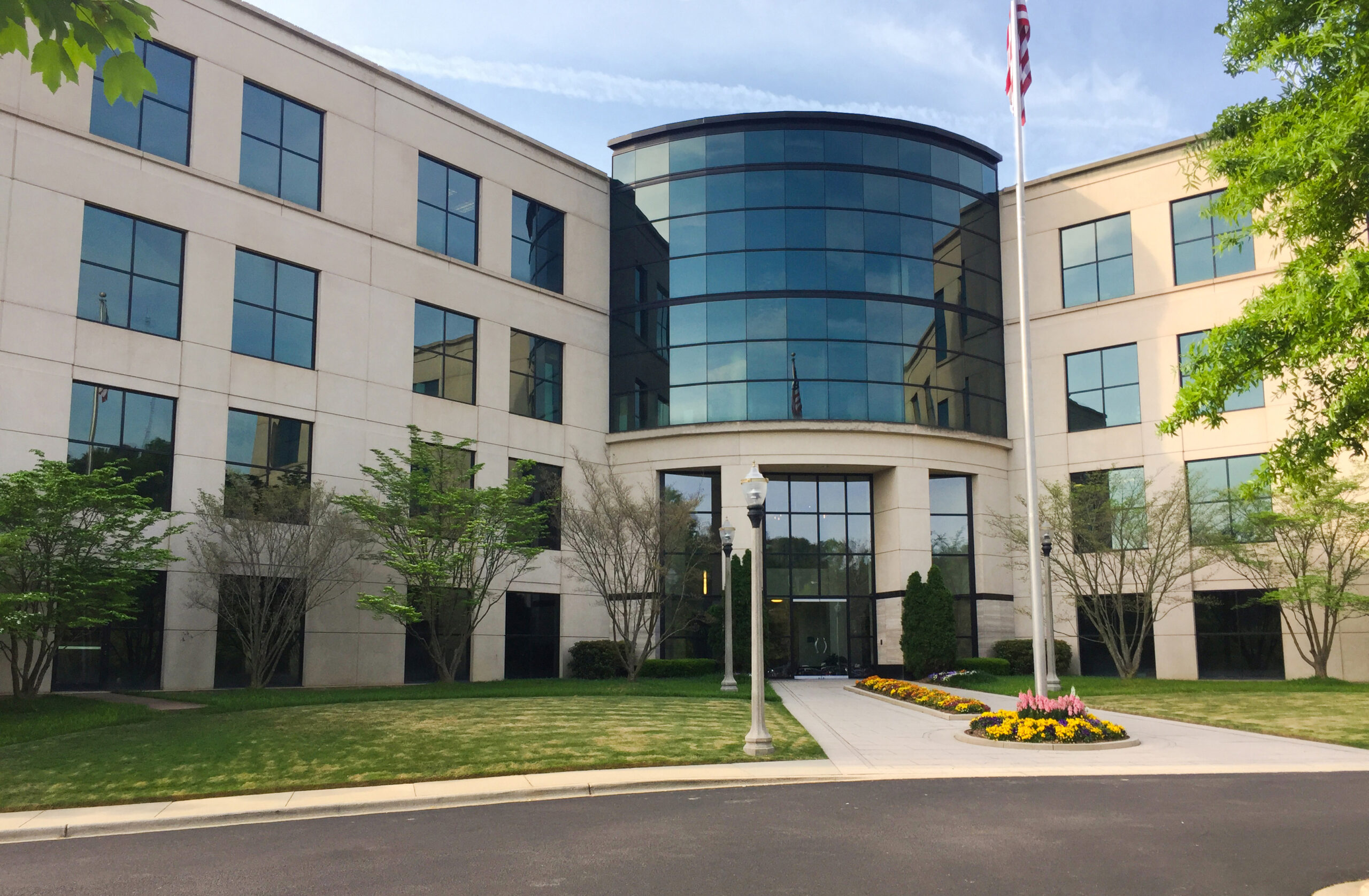 Truist Building, 2501 20th Place South, Birmingham, Alabama — an Own Alabama property